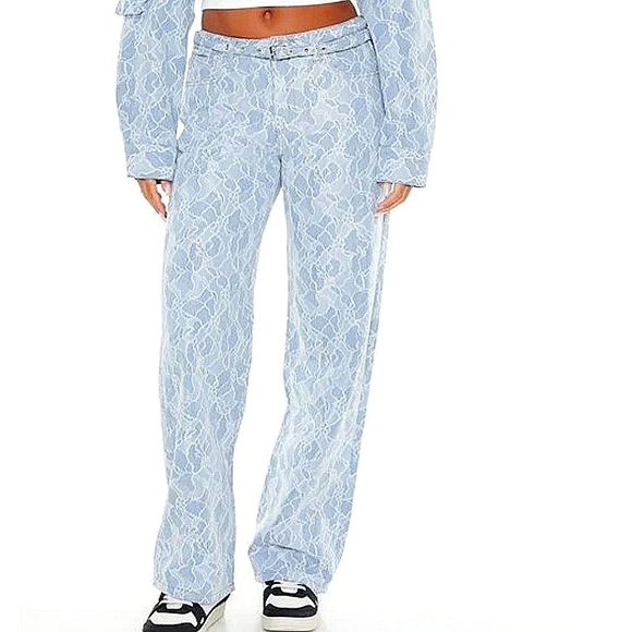 Forever 21 Denim - Lace Covered Baggy High Waist Jeans size 26